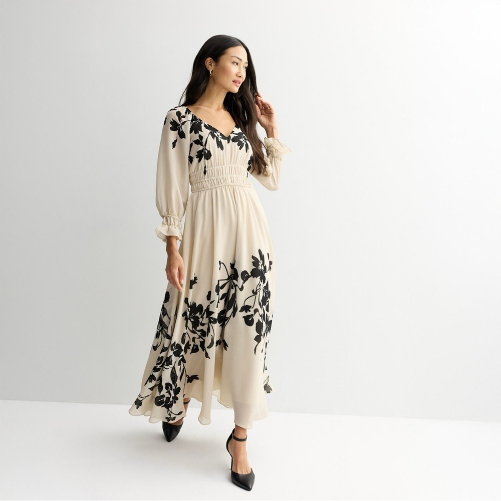 Taylor Women’s Floral Chiffon V-Neck Long Ruffle Cuff Sleeve Fit & Flare Dress